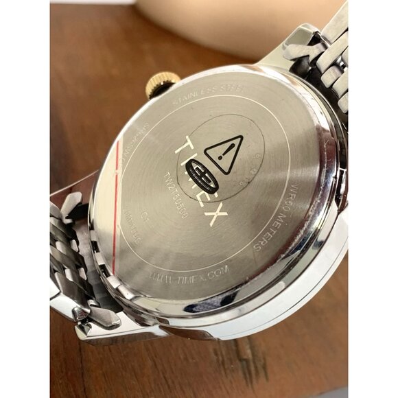 Timex Men's Watch TW2T50500 Quartz Gray Dial Two Tone Stainless Steel 41mm - Picture 7 of 14
